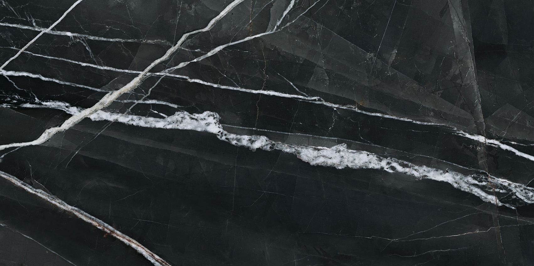 Royal Stoneworks 24X48 Regal Black Vein Vintage Pv | Young Interiors Flooring Center